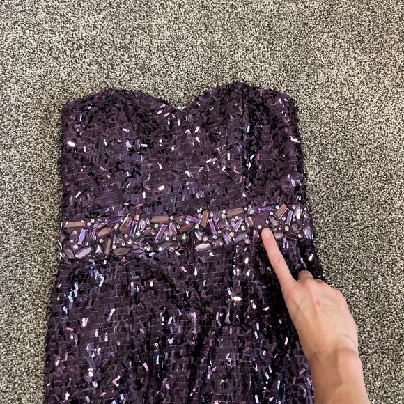 Stunning Purple Sequin Evening Prom Gown Strapless - Picture 6 of 6